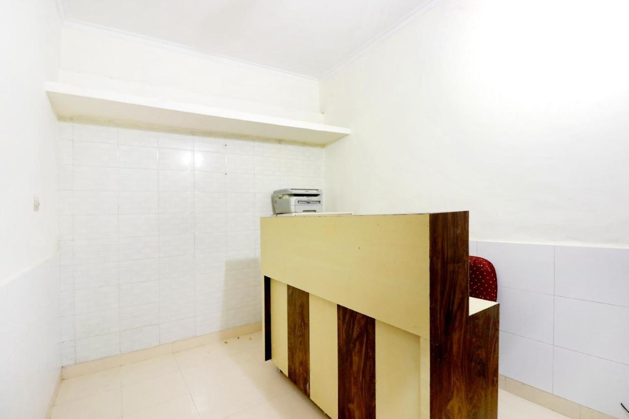 Spot On 44679 Hotel Samrat Sohana Exterior photo